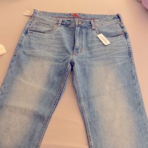 Tommy Bahama Jeans